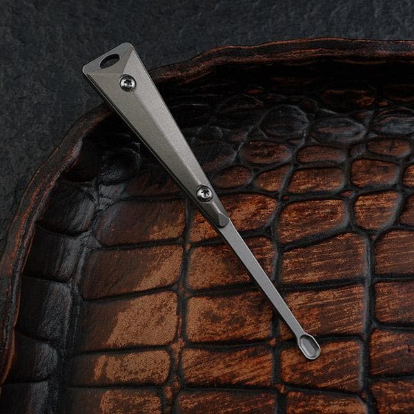 EI2 Titanium EDC Keychain Earpick